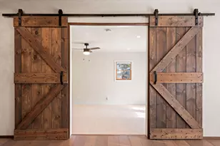 318 W Hackberry St, Fredericksburg, TX 78624 - Photo 14