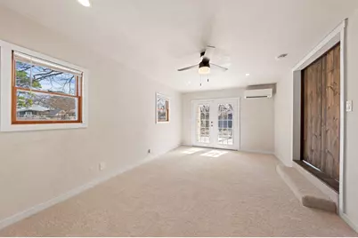 318 W Hackberry St, Fredericksburg, TX 78624 - Photo 16