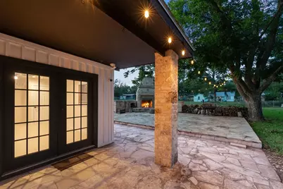 318 W Hackberry St, Fredericksburg, TX 78624 - Photo 28