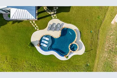 273 Admiral Heights Blvd, Fredericksburg, TX 78624 - Photo 4