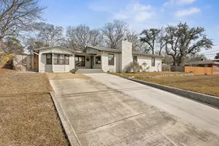 1514 Glen Rd, Kerrville, TX 78028 - Photo 2