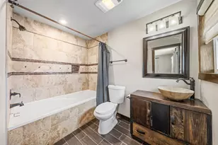 104 Westwood Ln, Kerrville, TX 78028 - Photo 14