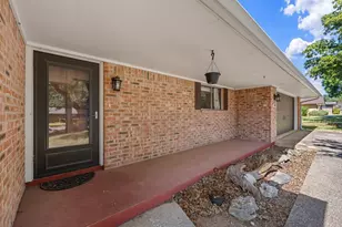 104 Westwood Ln, Kerrville, TX 78028 - Photo 4