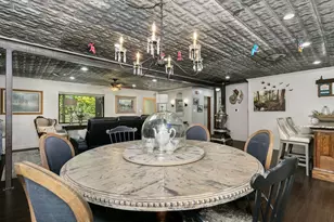 702 S Eagle St, Fredericksburg, TX 78624 - Photo 8