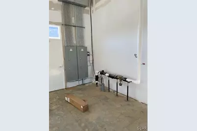 736 Delaware Avenue, Fountain Hill Boro, PA 18015 - Photo 8