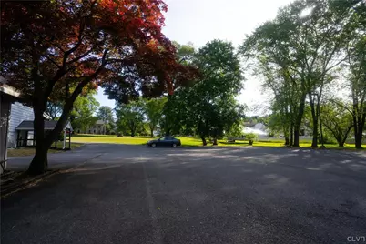 1860 E Emmaus Avenue, Salisbury Township, PA 18103 - Photo 6