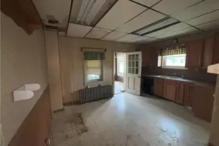 877 Delaware Ave, Palmerton, PA 18071 - Photo 12