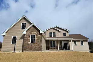 2725 Cobblestone Dr, North Whitehall Twp, PA 18078 - Photo 12