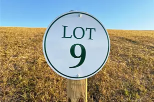 2604 Saddleback Ln, Lower Saucon Township, PA 18015 - Photo 2