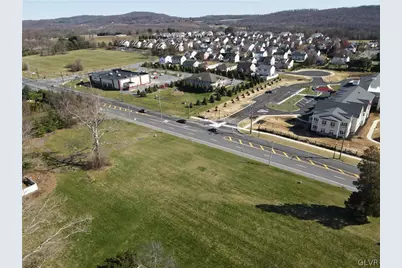 5007 Freemansburg Avenue, Bethlehem Township, PA 18045 - Photo 4