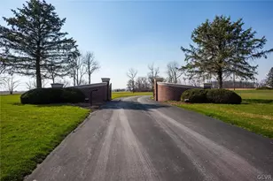 433 Little Creek Dr, Lower Nazareth Twp, PA 18064 - Photo 40