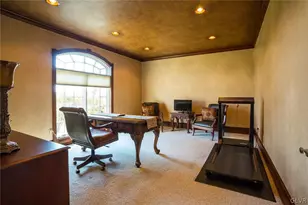 433 Little Creek Dr, Lower Nazareth Twp, PA 18064 - Photo 8