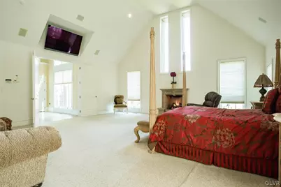 433 Little Creek Drive, Lower Nazareth Twp, PA 18064 - Photo 10