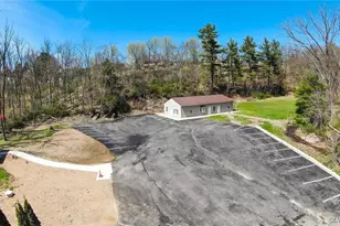 65 E Lizard Creek Rd, East Penn Twp, PA 18235 - Photo 6