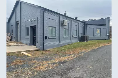 1321 W Broad Street, Quakertown Boro, PA 18951 - Photo 2