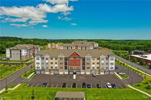 100 Aviv St, Upper Macungie Township, PA 18051 - Photo 4