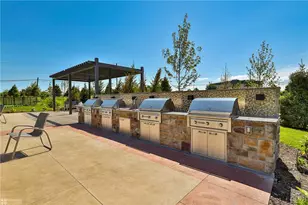 100 Aviv St, Upper Macungie Township, PA 18051 - Photo 8