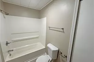 1613 W Congress St, Allentown City, PA 18102 - Photo 8