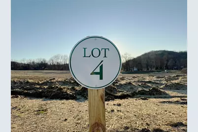 2602 Saddleback Lane, Upper Saucon Township, PA 18015 - Photo 2