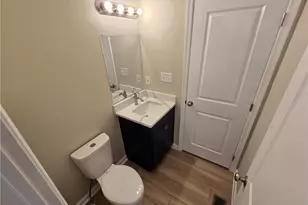 1321 Byfield St, Salisbury Township, PA 18103 - Photo 14