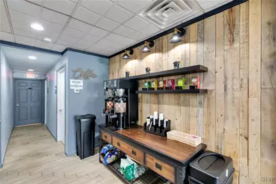 425 Delaware Avenue, Portland Borough, PA 18351 - Photo 14