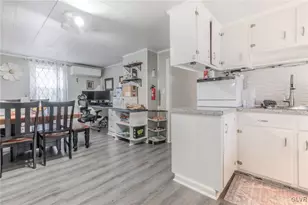 49 N Broad St, Nazareth Boro, PA 18064 - Photo 18