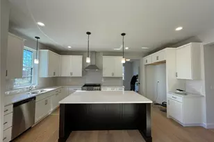 2061 Sunrise Dr, Springfield Twp, PA 18036 - Photo 6