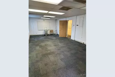 779 3rd Street #3, Whitehall Twp, PA 18052 - Photo 4