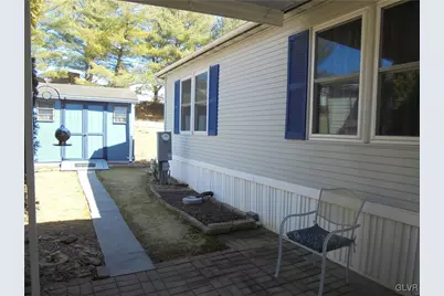 84 Linda Drive, Lehigh Township, PA 18088 - Photo 4