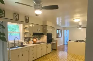 4405 Lehigh Dr, Lehigh Township, PA 18088 - Photo 10