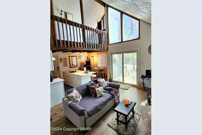 488 Country Place Drive, Tobyhanna, PA 18466 - Photo 2