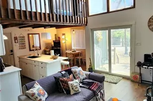 488 Country Pl Dr, Coolbaugh Twp, PA 18466 - Photo 2