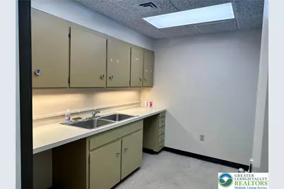 101 S Schanck Avenue, Pen Argyl Boro, PA 18072 - Photo 8