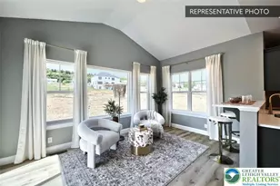 2010 Settlers Ridge Rd, North Whitehall Twp, PA 18080 - Photo 12