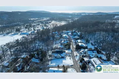 82 Lenape Trail, Upper Mt Bethel Twp, PA 18343 - Photo 8