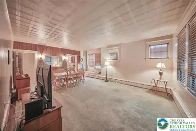 30 S 16th Street, Wilson, PA 18042 - Photo 12