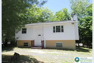 3076 Briarwood, Coolbaugh Twp, PA 18466 - Photo 2