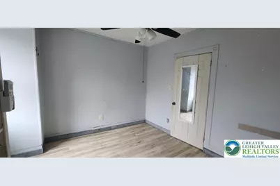 2463 Hillside Avenue, Wilson Boro, PA 18042 - Photo 20