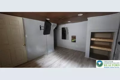 2463 Hillside Avenue, Wilson Boro, PA 18042 - Photo 22