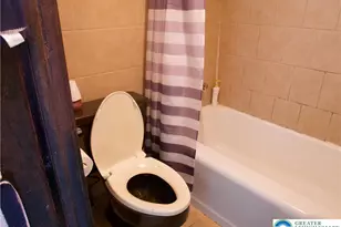 86 Garibaldi Ave, Roseto Boro, PA 18013 - Photo 22