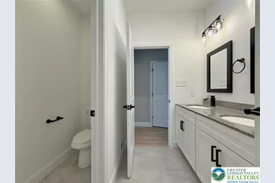 9858 Old U.S. 22, Weisenberg Township, PA 18031 - Photo 14