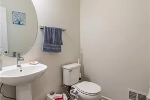 320 Bendelow Ln, Northampton Township, PA 18067 - Photo 14