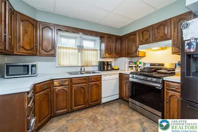 1037 Seneca Street, Fountain Hill, PA 18015 - Photo 10