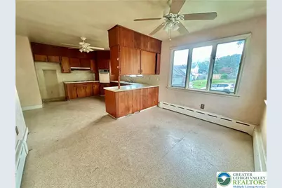 603 Shawnee, Roseto Boro, PA 18013 - Photo 12