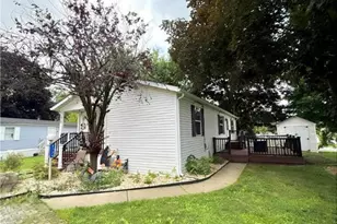 8726 Breinig Run Cir, Upper Macungie Township, PA 18031 - Photo 4