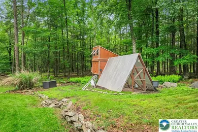 1079 Marshalls Creek Road, Middle Smithfield, PA 18302 - Photo 18