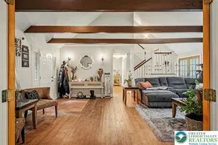 1079 Marshalls Creek Rd, Middle Smithfield, PA 18302 - Photo 4