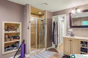 1079 Marshalls Creek Rd, Middle Smithfield, PA 18302 - Photo 26