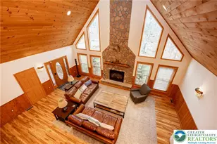 1212 Acacia Dr, Hawley, PA 18428 - Photo 2