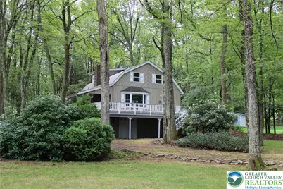 156 Bear Creek Lake Drive, Penn Forrest, PA 18229 - Photo 4